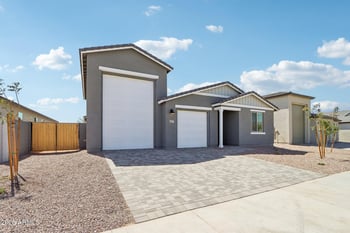 10077 156th Ave, Waddell, AZ 85355