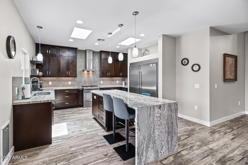 1008 Medlock Dr, Phoenix, AZ 85014