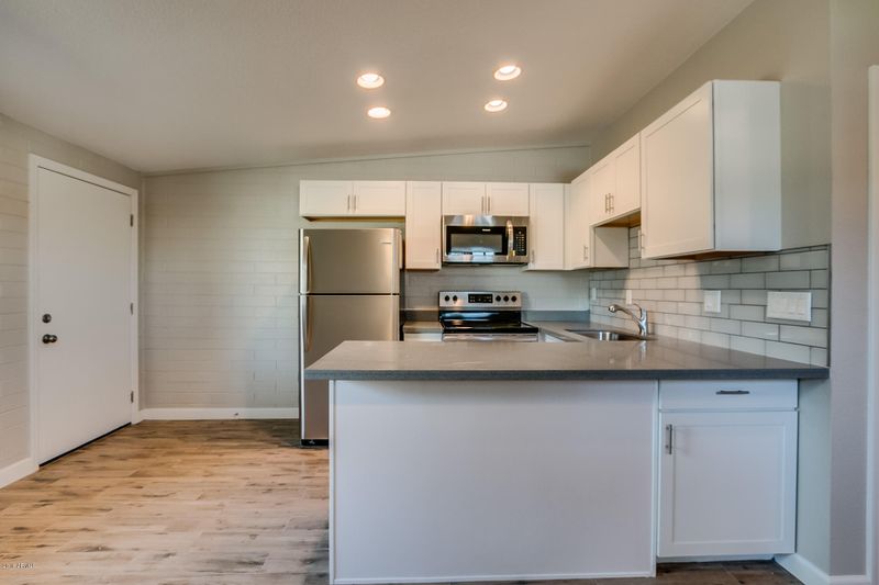 1008 S Mariana St, Tempe, AZ 85281