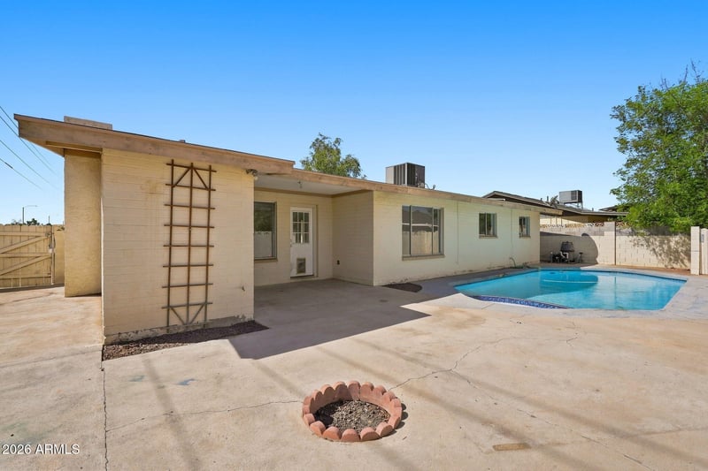 1008 W Drummer Ave, Mesa, AZ 85210