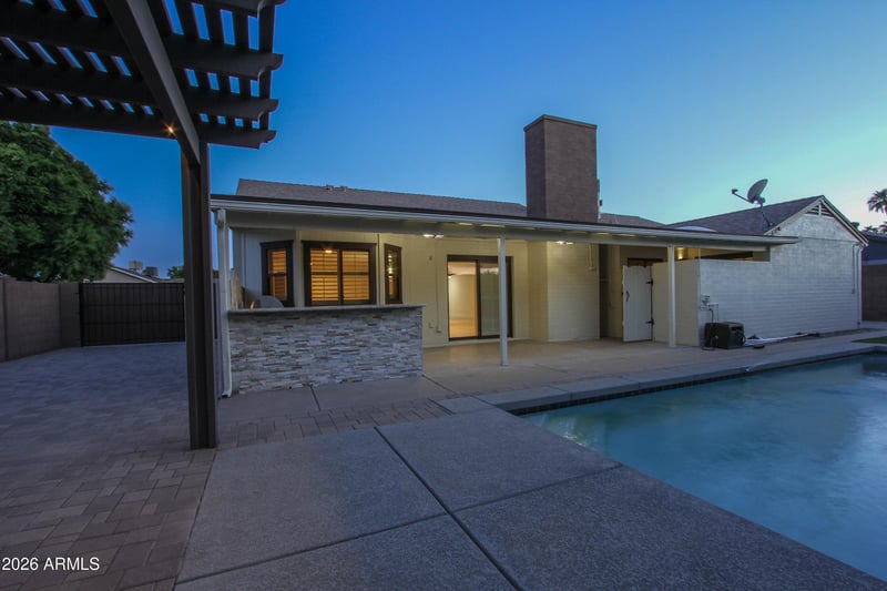 1008 W Topeka Dr, Phoenix, AZ 85027