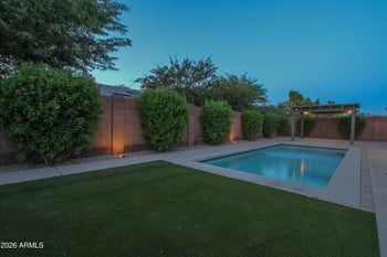1008 Topeka Dr, Phoenix, AZ 85027
