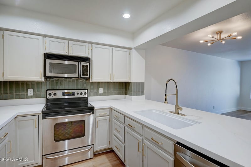 10080 E Mountain View Lake Dr #D311, Scottsdale, AZ 85258
