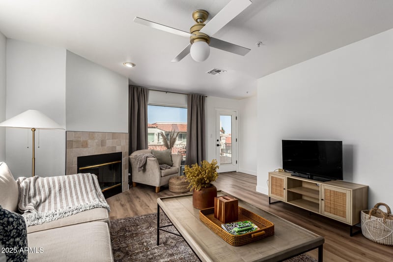 10080 Mountain View Lake Dr #327, Scottsdale, AZ 85258