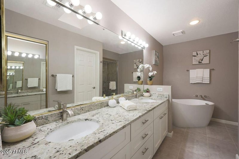 10080 Mountainview Lake Dr #220, Scottsdale, AZ 85258