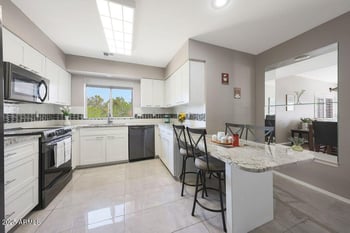 10080 Mountainview Lake Dr #220, Scottsdale, AZ 85258