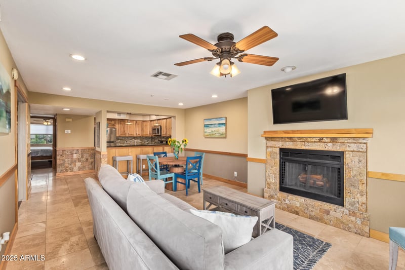 10080 Mountainview Lake Dr #363, Scottsdale, AZ 85258
