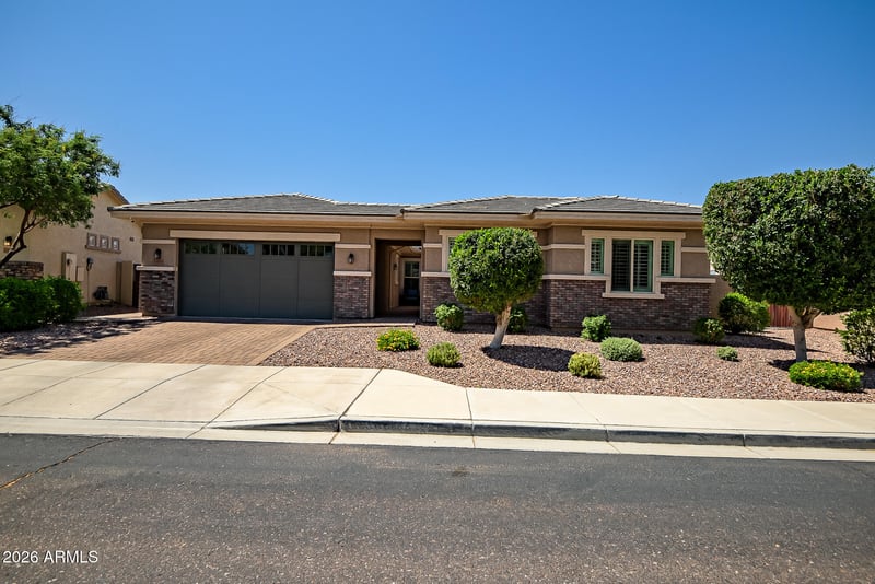 10089 W Jasmine Trl, Peoria, AZ 85383