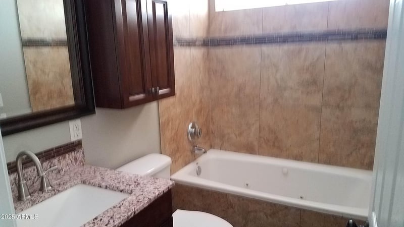 1009 Hampton Ave, Mesa, AZ 85204