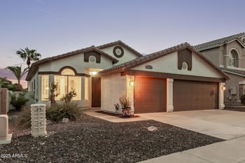 1009 Mountain Vista Dr, Phoenix, AZ 85048