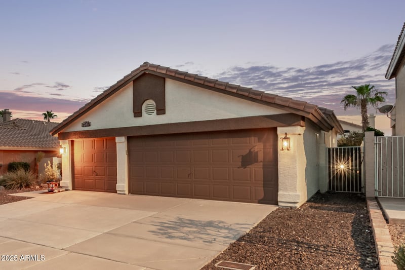 1009 Mountain Vista Dr, Phoenix, AZ 85048