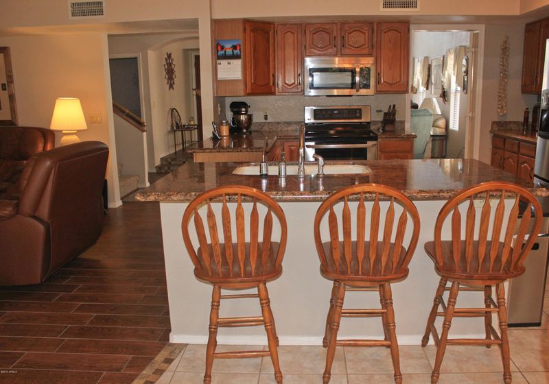 1009 N Saint Elena St, Gilbert, AZ 85234