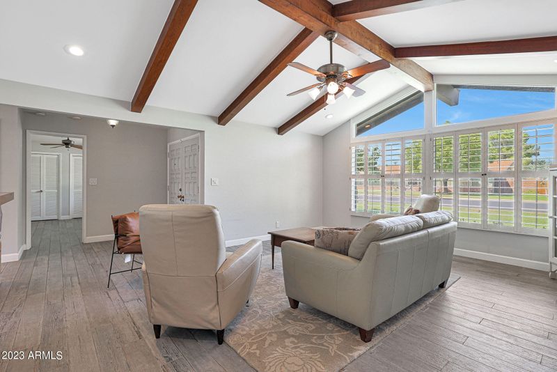 1009 W Glenn Dr, Phoenix, AZ 85021