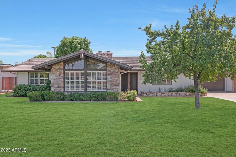 1009 W Glenn Dr, Phoenix, AZ 85021