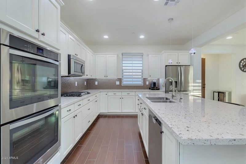 10090 E Bell Rd, Scottsdale, AZ 85260