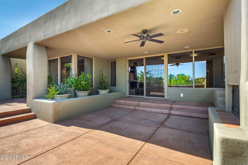 10095 Graythorn Dr, Scottsdale, AZ 85262