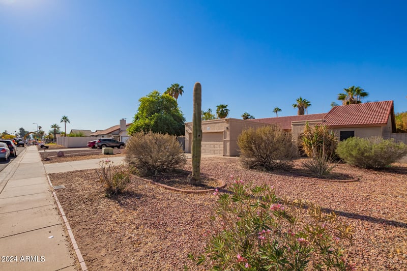 10096 63rd Ave, Glendale, AZ 85302