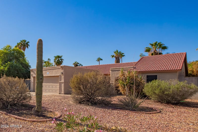 10096 63rd Ave, Glendale, AZ 85302