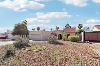 10096 63rd Ave, Glendale, AZ 85302