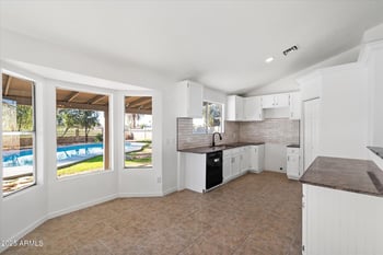 10097 Mariposa St, Phoenix, AZ 85037