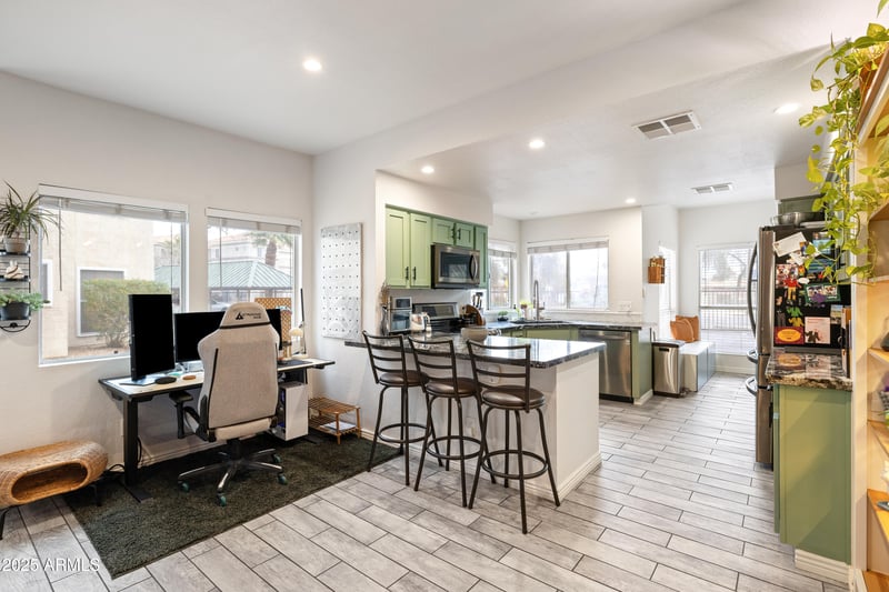 101 7th St #137, Phoenix, AZ 85034