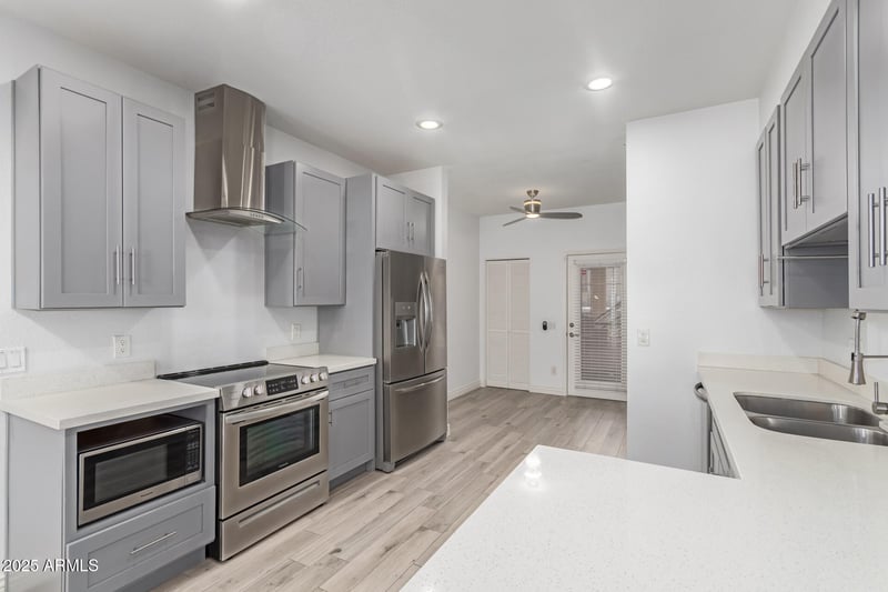 101 7th St #224, Phoenix, AZ 85034