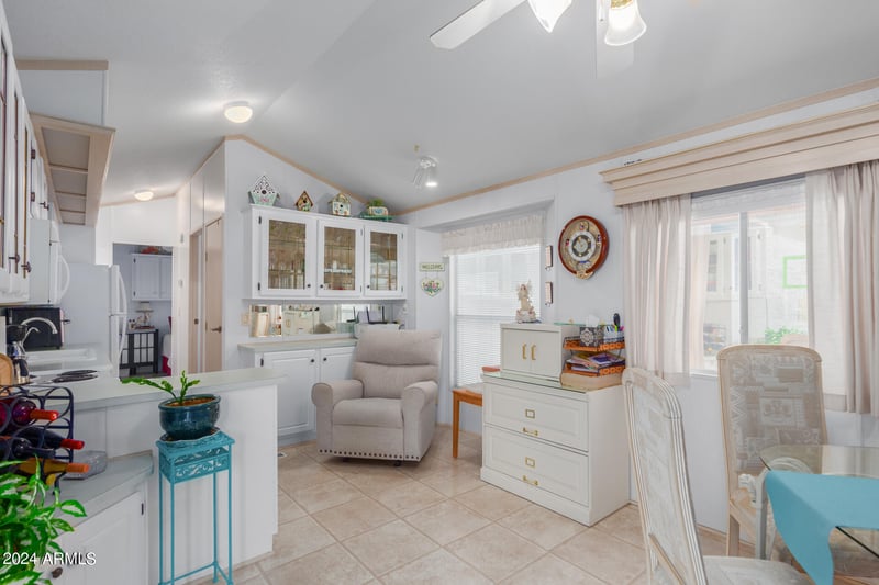 101 Kaolin Dr, Apache Junction, AZ 85119