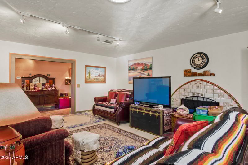 101 Mesquite St, Wickenburg, AZ 85390