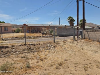 101 Monte Way, Phoenix, AZ 85042