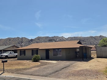 101 Monte Way, Phoenix, AZ 85042