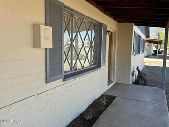 101 Papago Dr, Tempe, AZ 85288