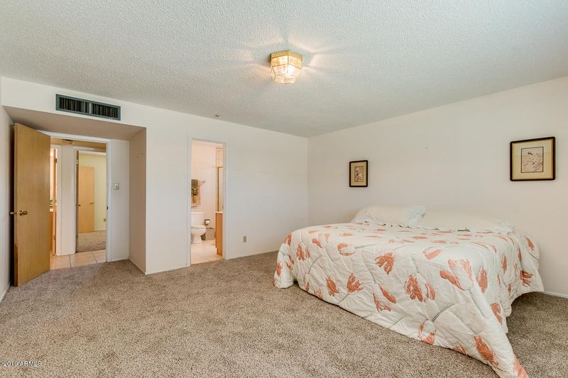 101 W Interlacken Dr, Phoenix, AZ 85023