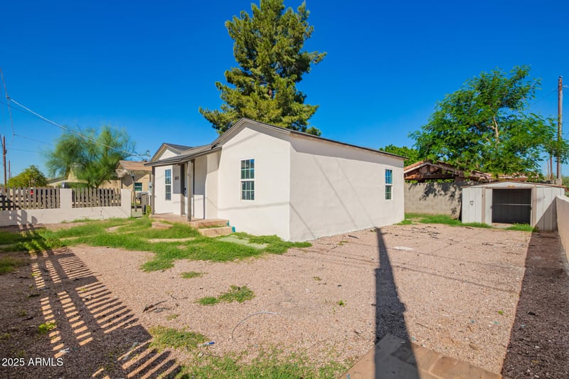 1010 Chipman Rd, Phoenix, AZ 85040