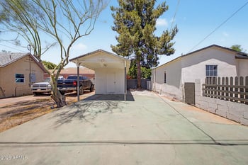 1010 E Chipman Rd, Phoenix, AZ 85040