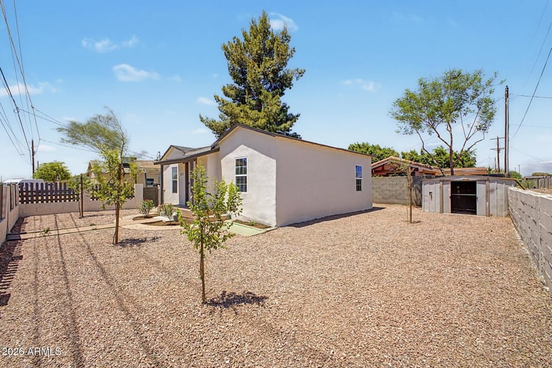 1010 E Chipman Rd, Phoenix, AZ 85040
