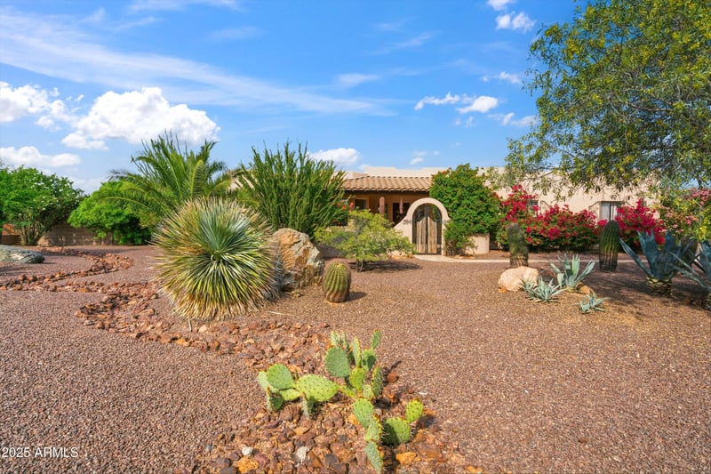 1010 Egret St, Phoenix, AZ 85086