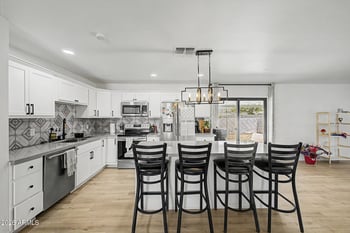 1010 13th St, Tempe, AZ 85281