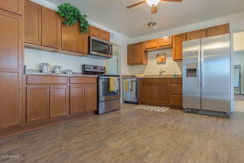 1010 W 17th St, Tempe, AZ 85281