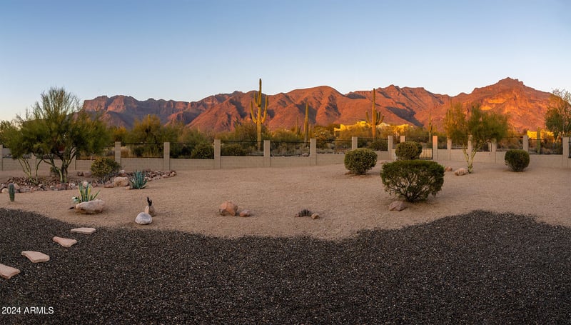 10100 E Cloudview Ave, Gold Canyon, AZ 85118