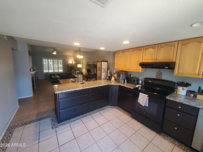 10100 89th Ave #33, Peoria, AZ 85345