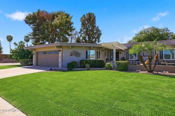 10101 Pineaire Dr, Sun City, AZ 85351
