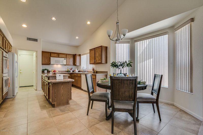 10103 E Copper Dr, Sun Lakes, AZ 85248