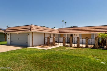 10104 Kingswood Cir, Sun City, AZ 85351
