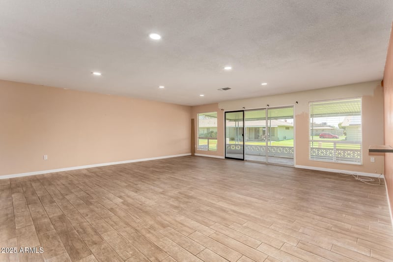 10104 Kingswood Cir, Sun City, AZ 85351