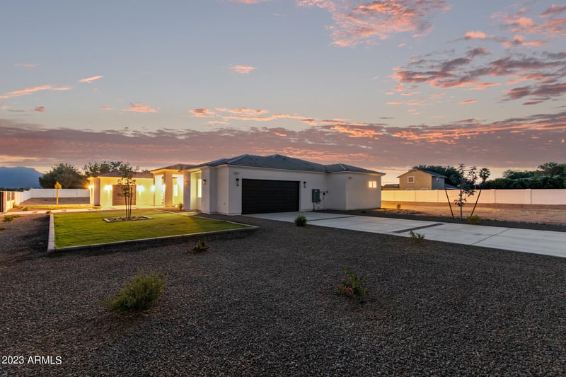 10104 N 175th Ave, Waddell, AZ 85355