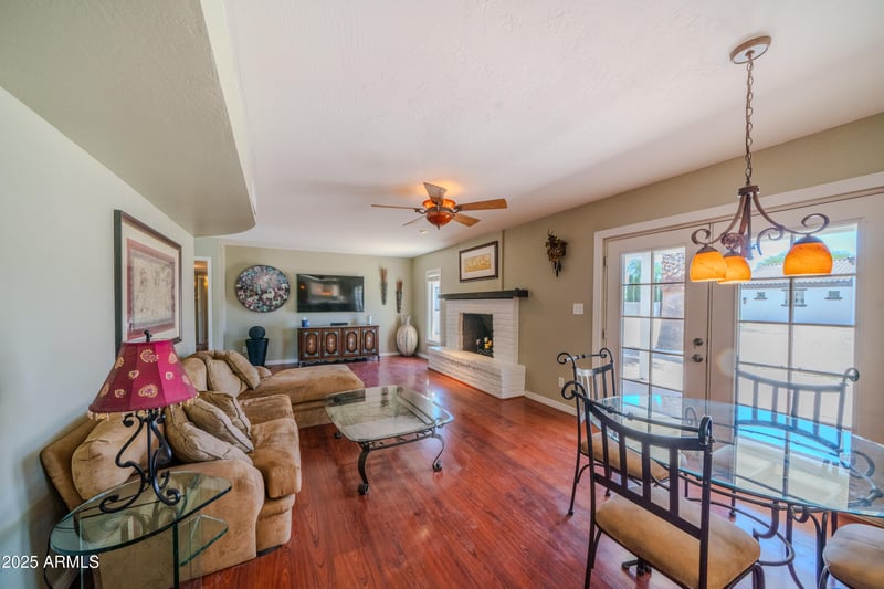 10105 Cactus Rd, Scottsdale, AZ 85260