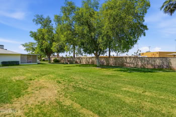 10105 Kingswood Cir, Sun City, AZ 85351