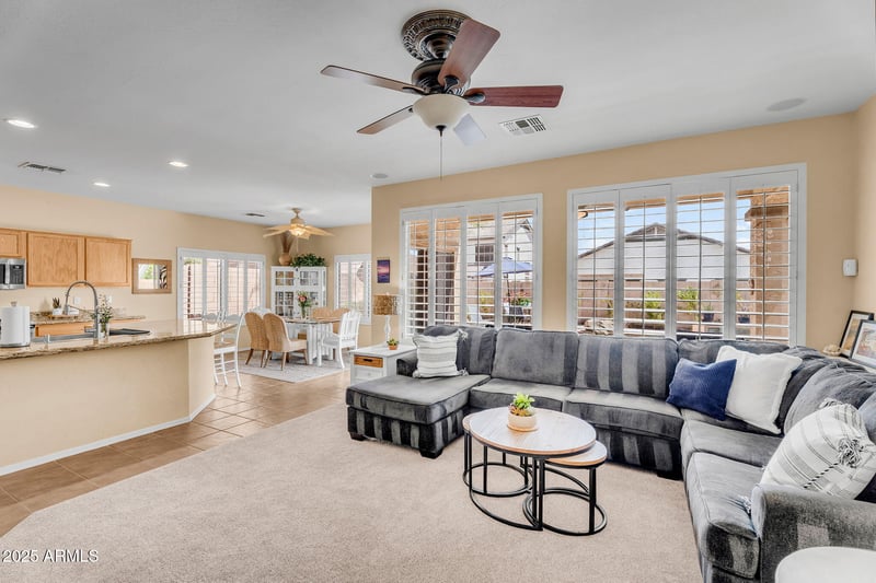 10105 Los Lagos Vista Ave, Mesa, AZ 85209