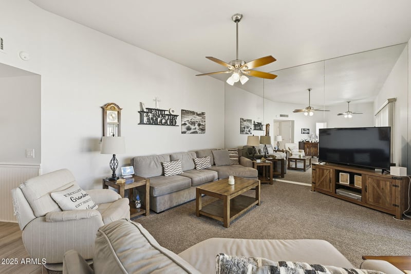 10106 Campana Dr, Sun City, AZ 85351