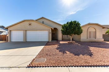 10109 Denton Ln, Glendale, AZ 85307